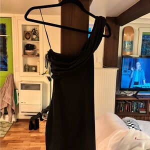 NWT Superdown Black One-Shoulder Dress